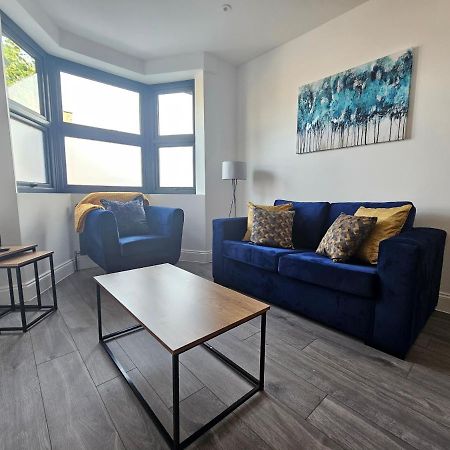 Spacious 4Br House, London, Sleeps 9, Parking Available Londres Exterior foto